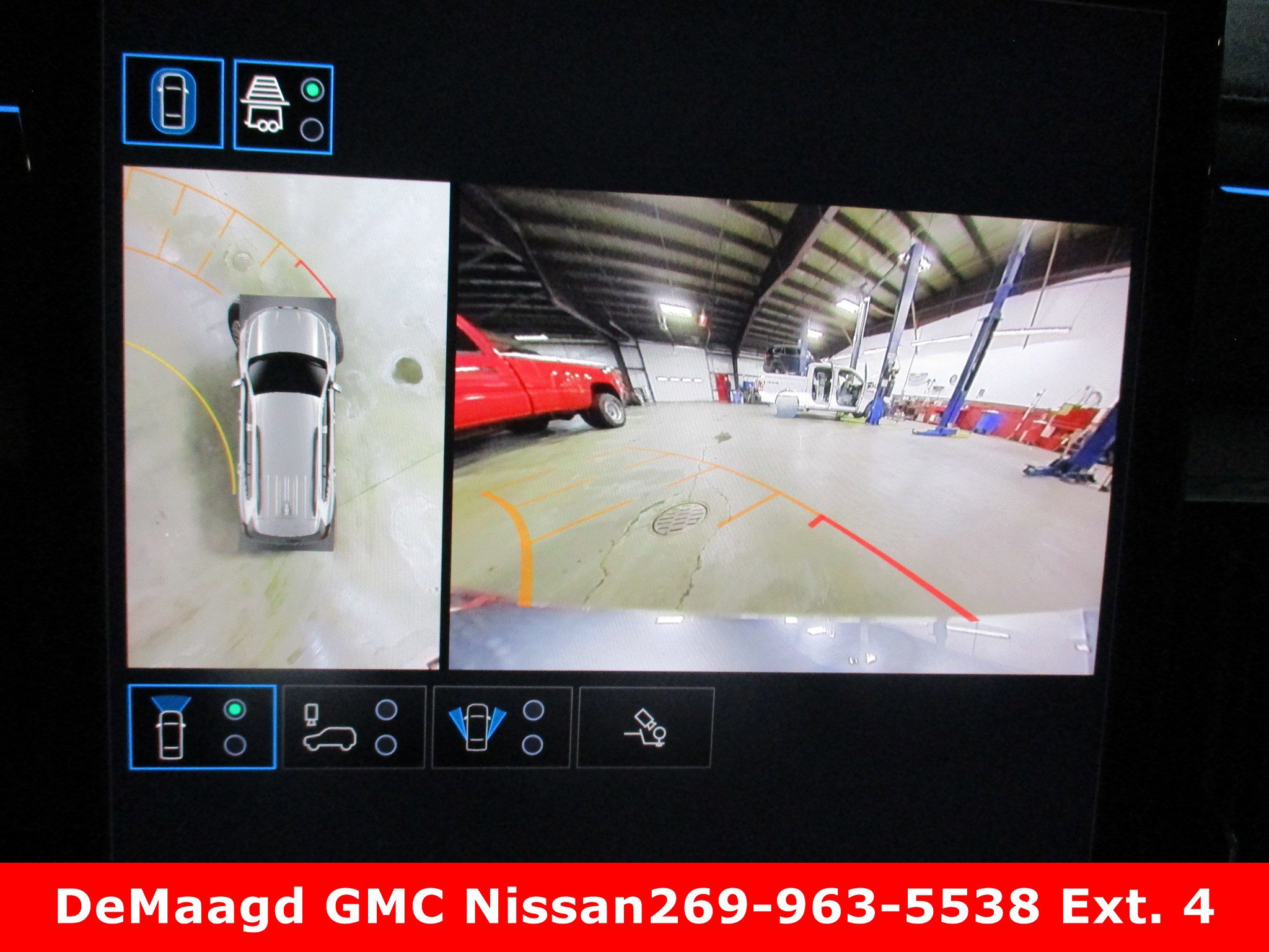 New 2026 GMC Acadia Denali w/ Super Cruise Package image 36