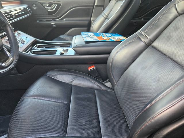 Used 2022 Lincoln Aviator Reserve w/ Equipment Group 201A AWD/4WD image 12