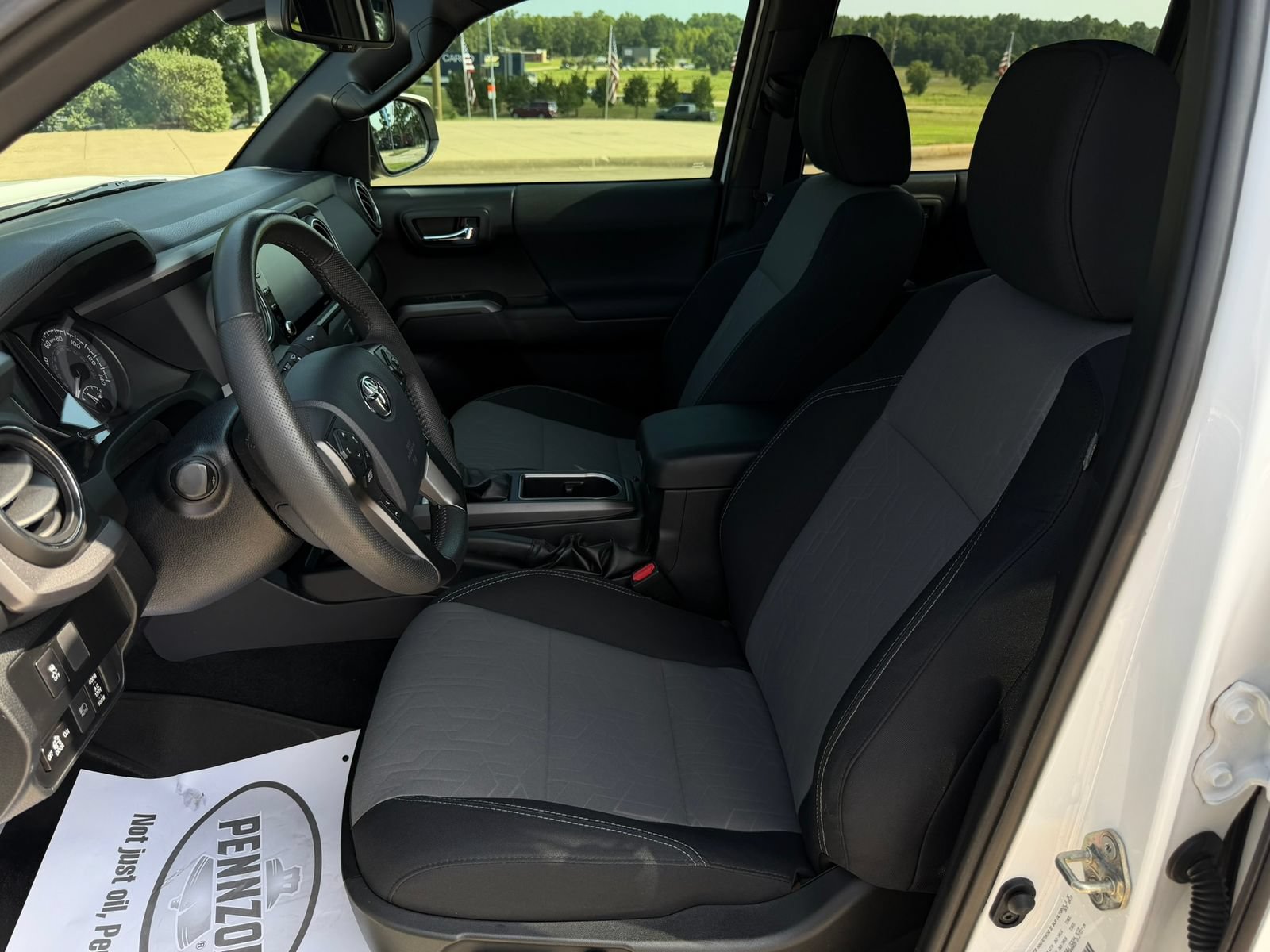 Used 2020 Toyota Tacoma TRD Off-Road AWD/4WD image 13
