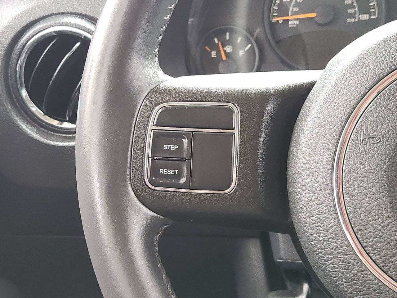 Used 2017 Jeep Patriot Latitude FWD image 24