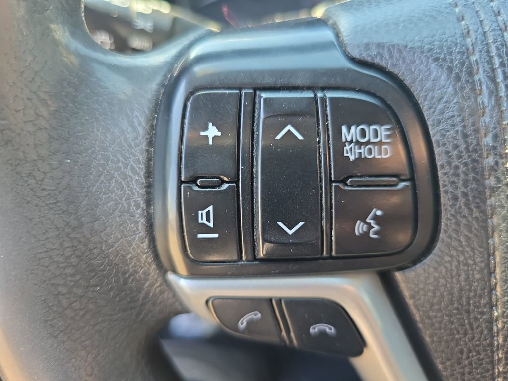 Used 2018 Toyota Highlander LE AWD/4WD image 18