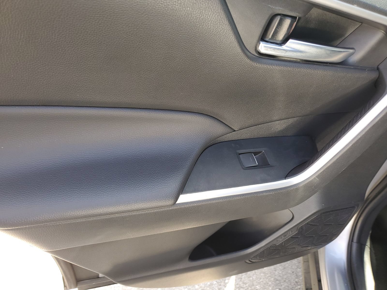 Certified 2024 Toyota RAV4 XLE AWD/4WD image 16