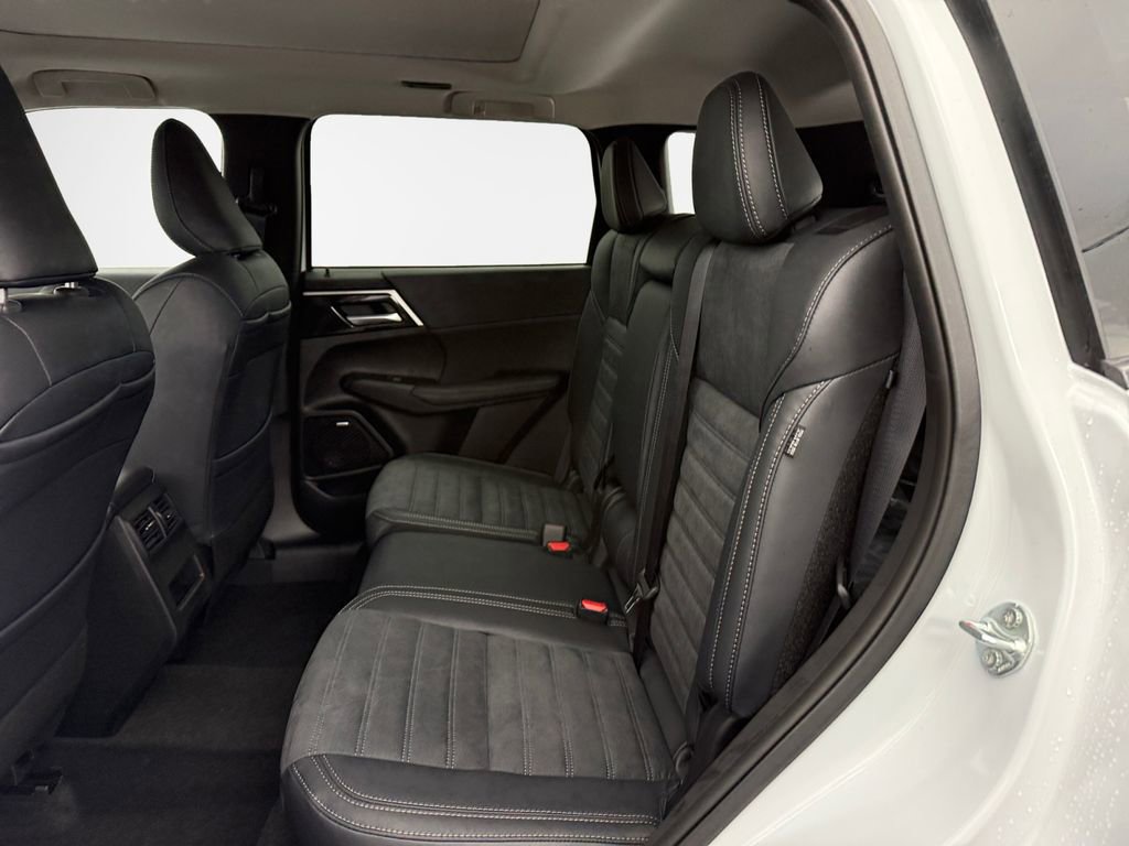 New 2026 Mitsubishi Outlander Trail Edition image 24