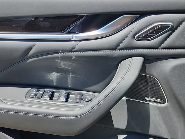 New 2023 Maserati Levante GT image 6