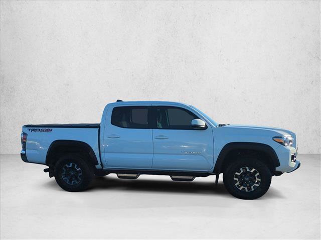 Used 2022 Toyota Tacoma TRD Off-Road AWD/4WD image 4
