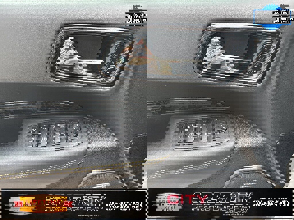 Used 2023 Dodge Durango R/T w/ Hemi Orange Plus Package image 31