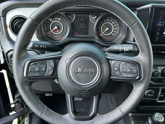 Certified 2025 Jeep Gladiator Sport AWD/4WD image 21
