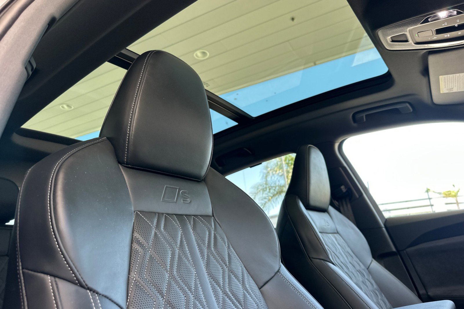 Used 2025 Audi SQ5 Premium Plus image 17