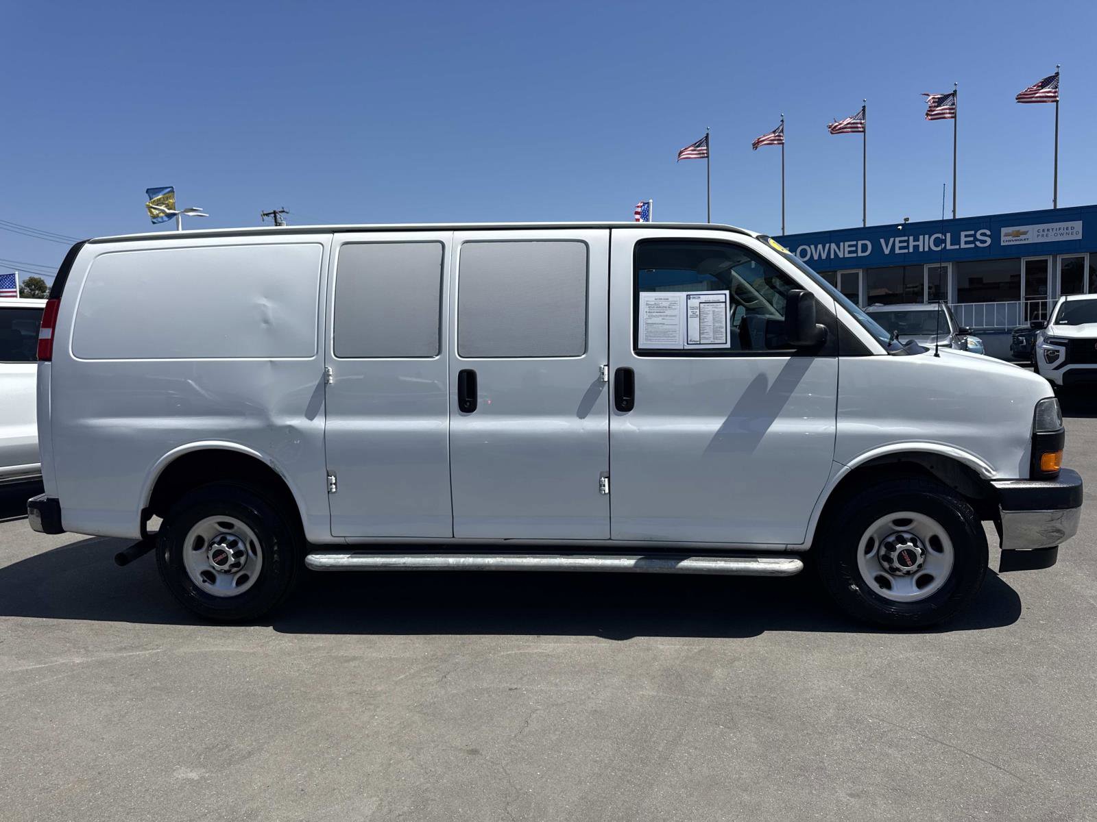 Used 2021 GMC Savana 2500 w/ Driver Convenience Package RWD image 4