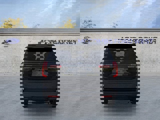 New 2026 Ford Expedition Platinum w/ Stealth Performance Package image 7