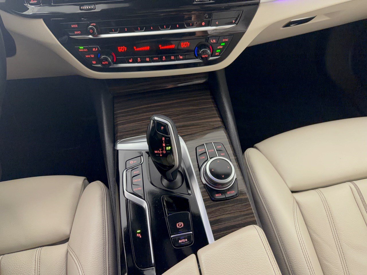 Used 2022 BMW 530i xDrive w/ Executive Package AWD/4WD image 22