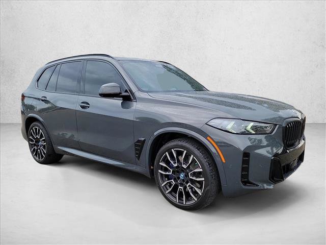 Used 2025 BMW X5 xDrive50e w/ M Sport Package AWD/4WD image 3
