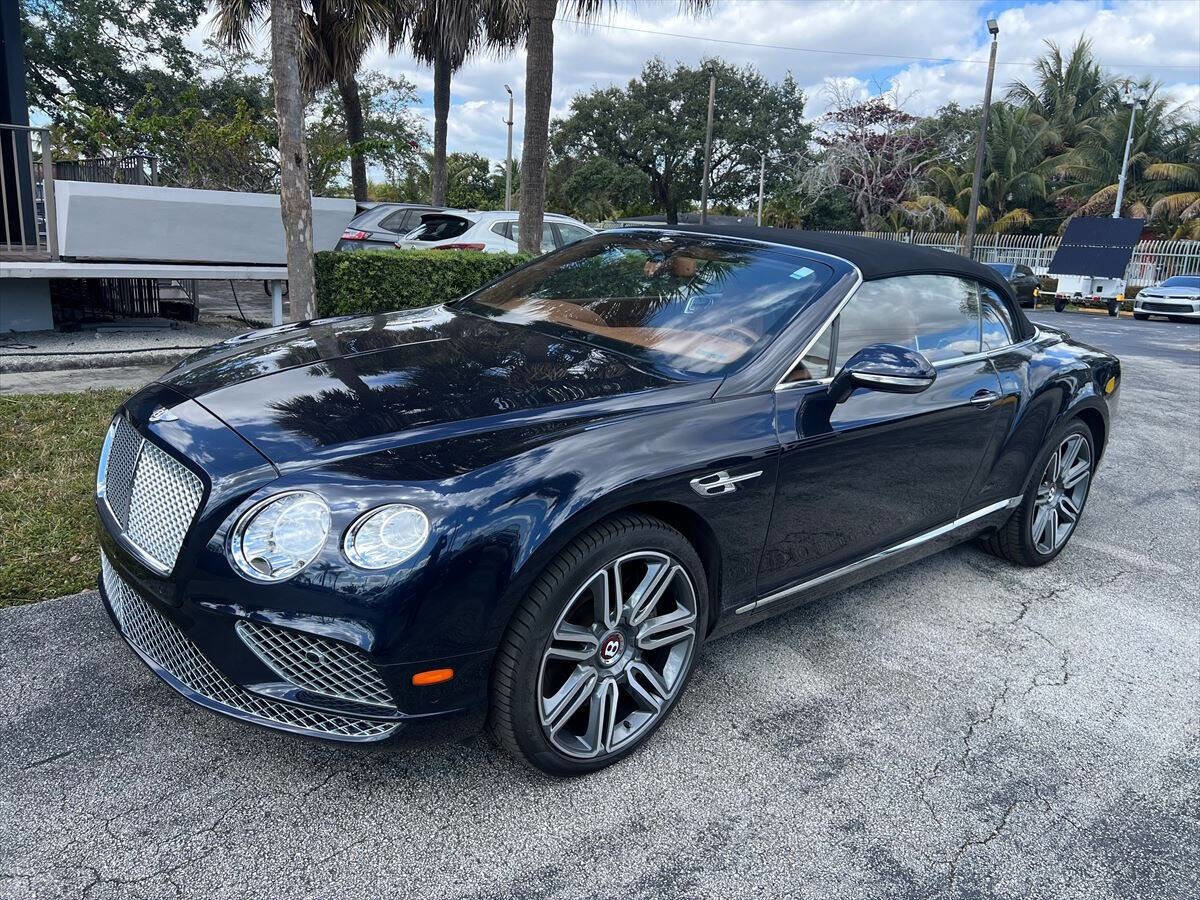 Used 2017 Bentley Continental GT image 2