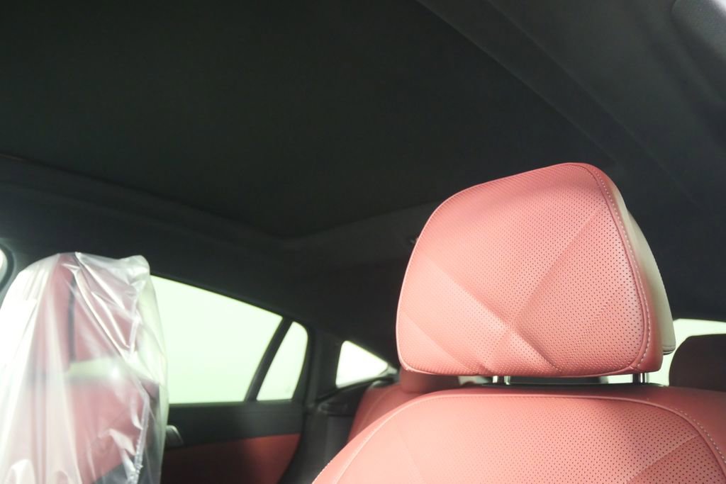 New 2026 BMW X6 xDrive40i image 11