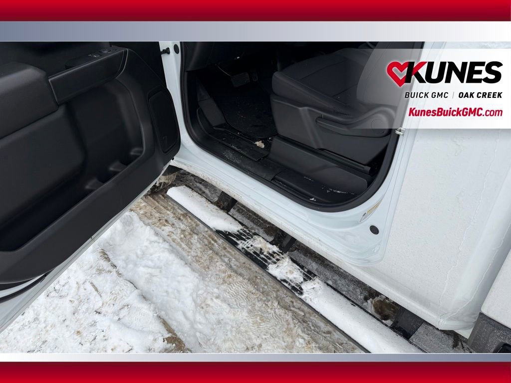 Used 2025 GMC Sierra 2500 Pro image 10