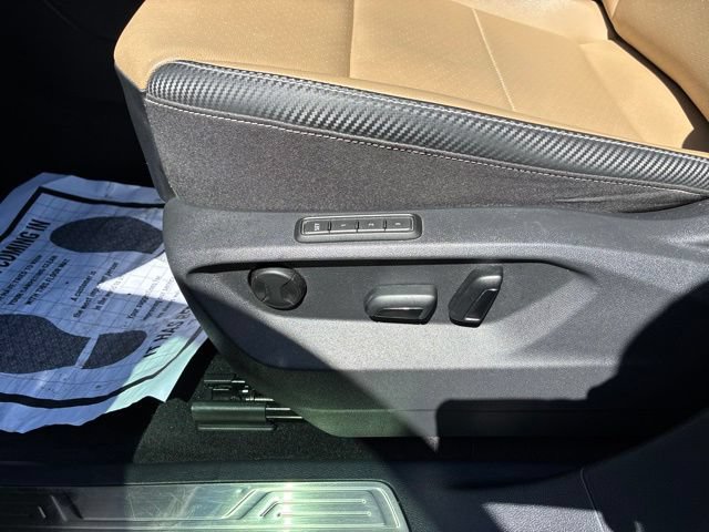 Used 2022 Volkswagen Atlas Cross Sport SEL R-Line AWD/4WD image 12