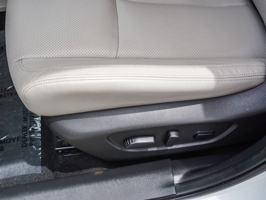 Used 2020 Nissan Rogue Sport SL FWD image 19