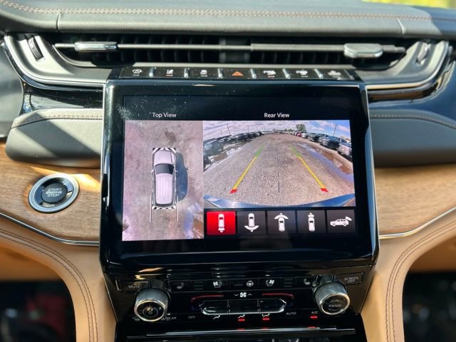 Used 2023 Jeep Grand Cherokee Summit image 25