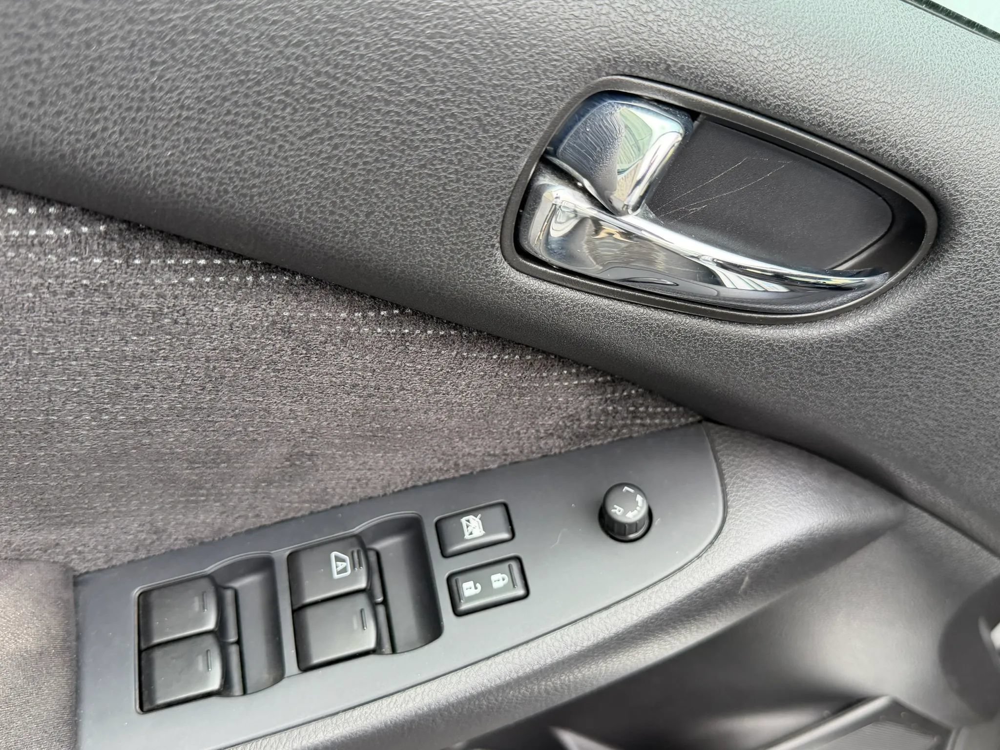 Used 2011 Nissan Altima 2.5 S w/ Special Edition Pkg FWD image 28