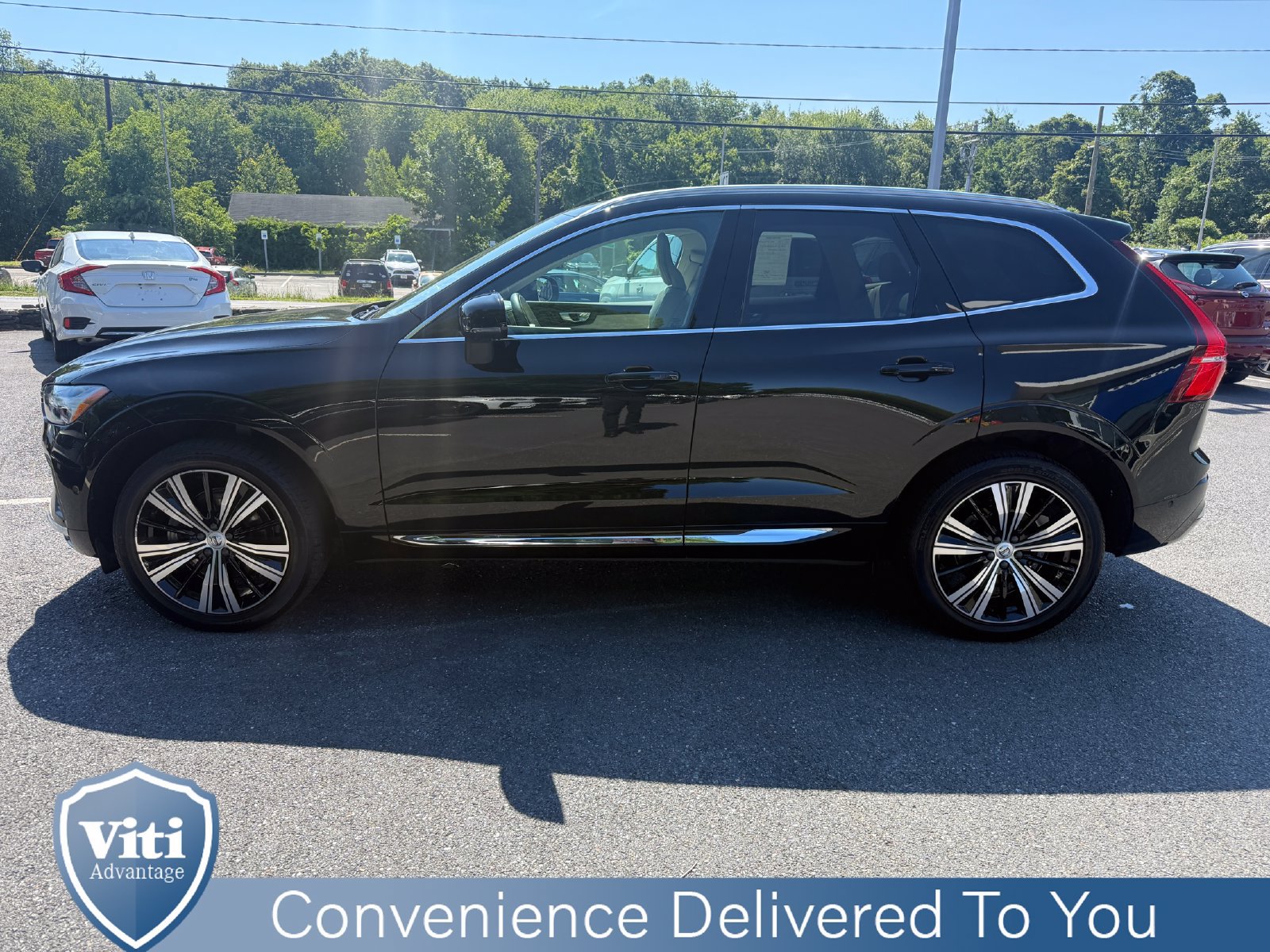 Certified 2023 Volvo XC60 B5 Plus AWD/4WD image 5