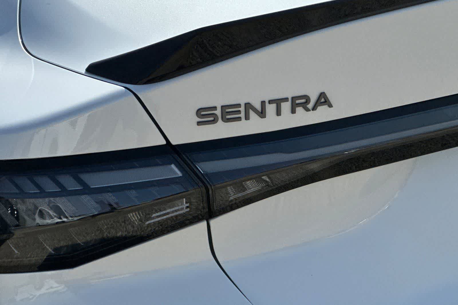 New 2027 Nissan Sentra SR FWD image 30
