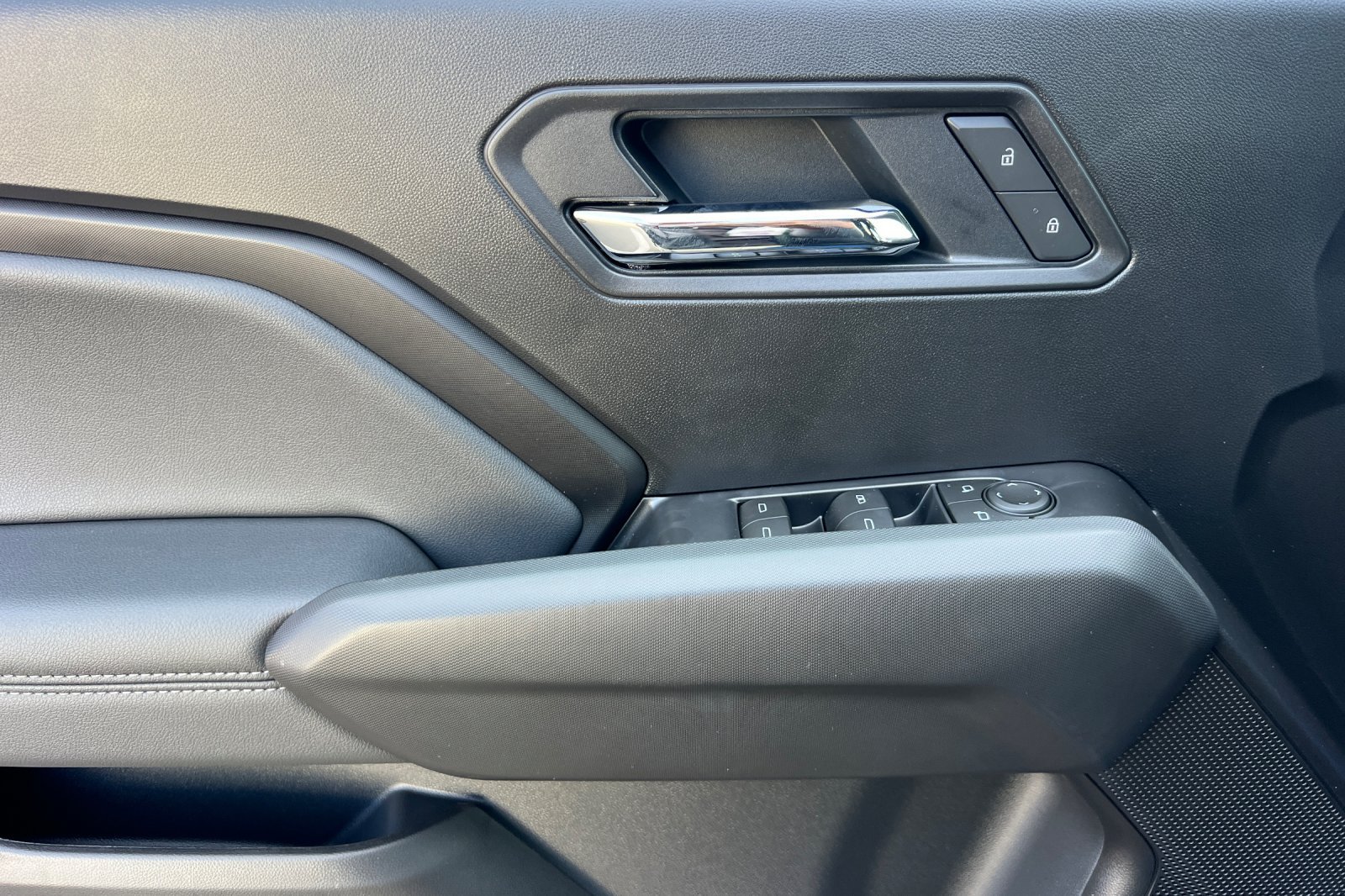 New 2026 GMC Canyon Elevation RWD image 12