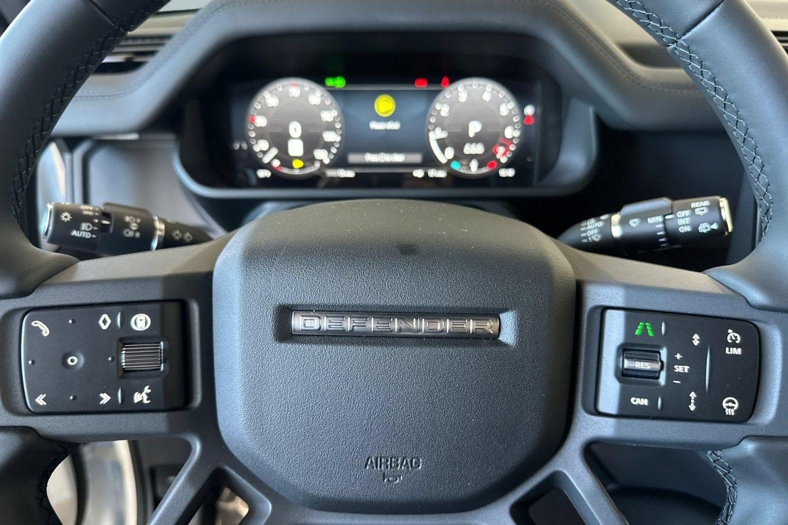 New 2026 Land Rover Defender 110 S AWD/4WD image 10