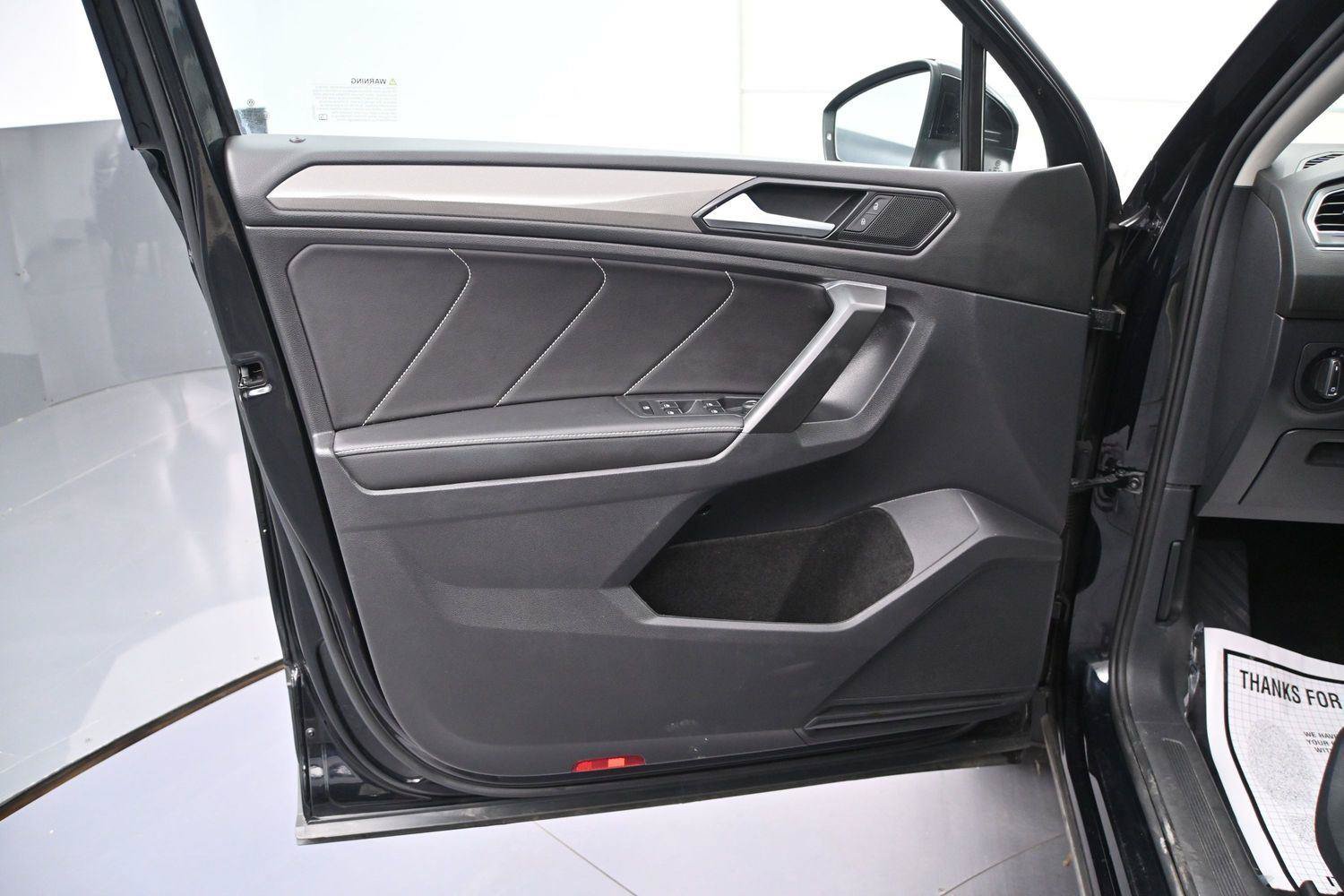 Used 2022 Volkswagen Tiguan SE AWD/4WD image 8