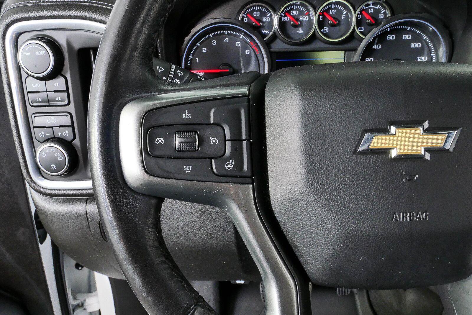 Certified 2021 Chevrolet Silverado 1500 LT w/ Z71 Off-Road Package AWD/4WD image 8