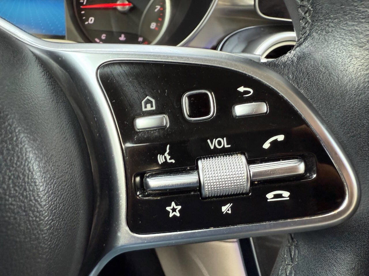 Used 2020 Mercedes-Benz GLC 300 image 28