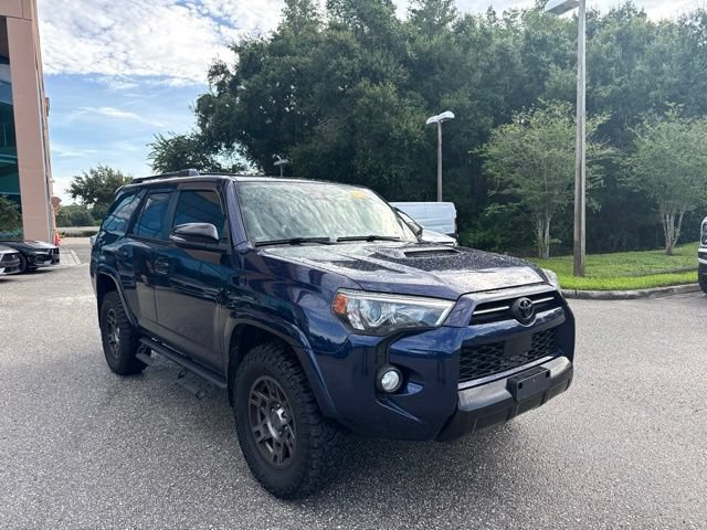 Used 2020 Toyota 4Runner Venture w/ Moonroof Package AWD/4WD image 10