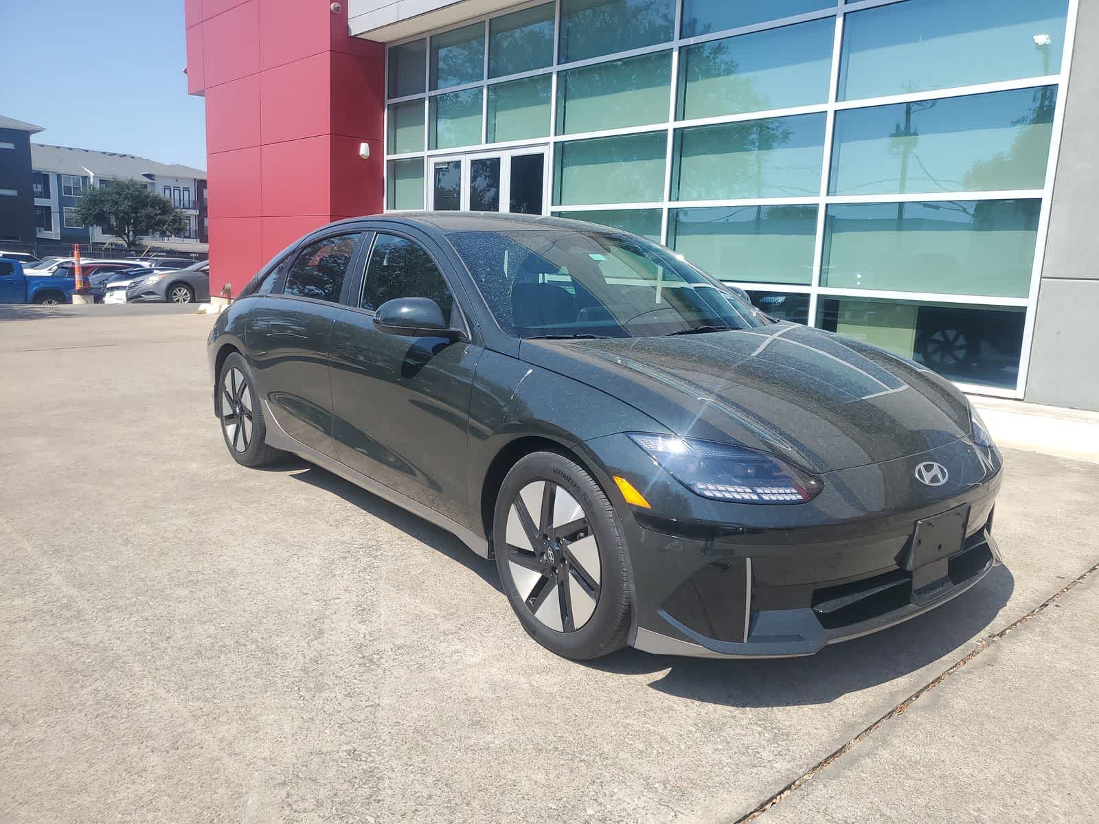 Used 2024 Hyundai Ioniq 6 SE RWD image 9