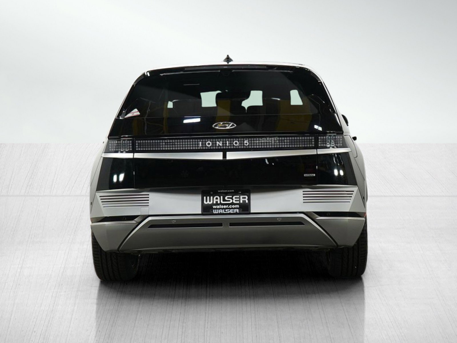 Used 2024 Hyundai Ioniq 5 Limited image 5