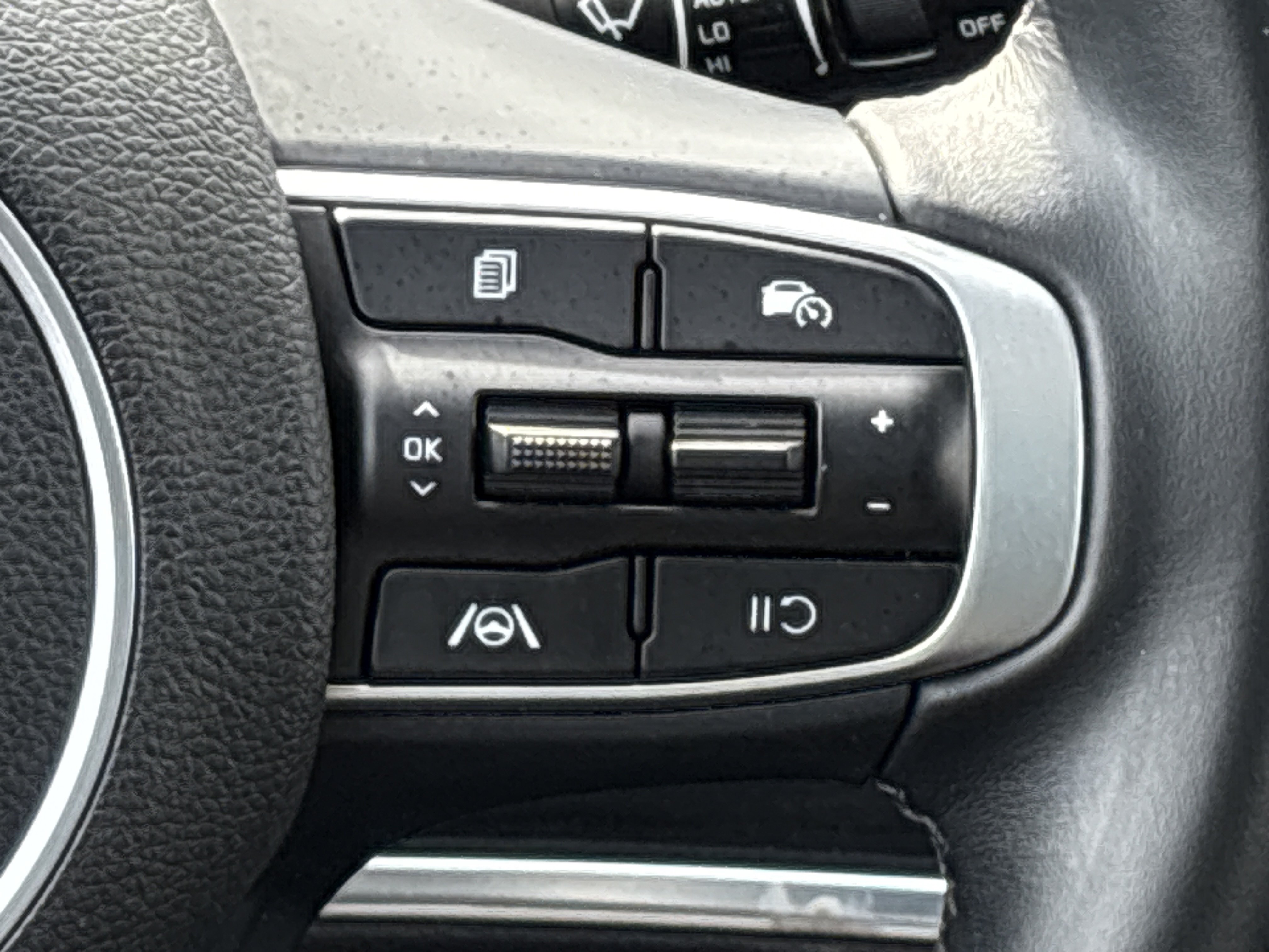 Used 2024 Kia Sportage X-Line w/ X-Line Premium Package AWD/4WD image 24