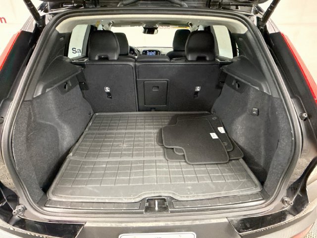 Used 2026 Volvo XC40 B5 Plus AWD/4WD image 26