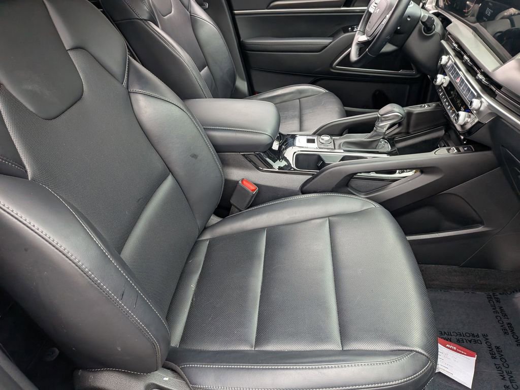 Used 2025 Kia Telluride S image 30