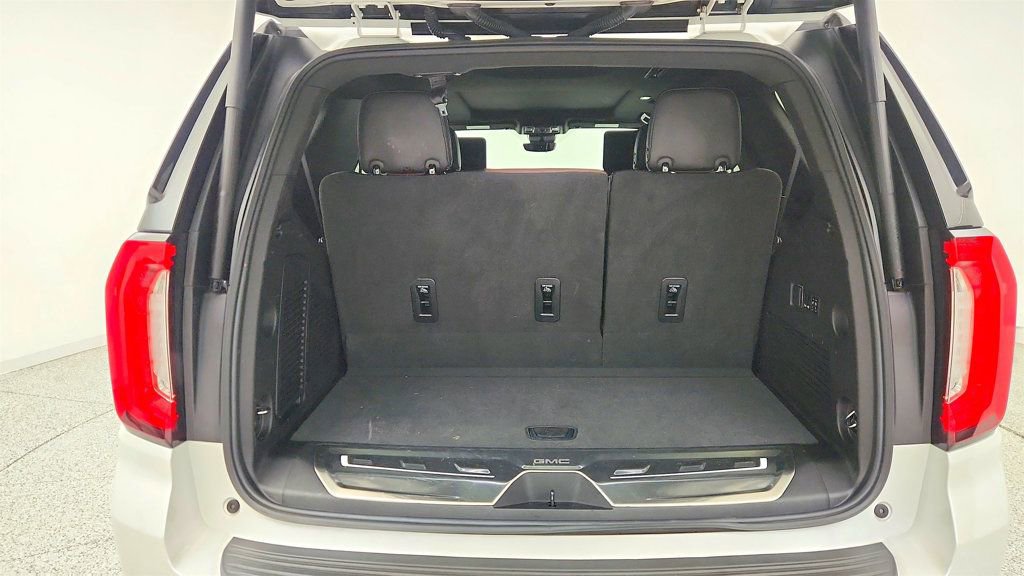 Used 2023 GMC Yukon Denali Ultimate image 24
