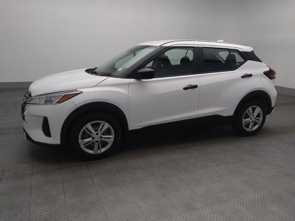 Used 2022 Nissan Kicks S image 2