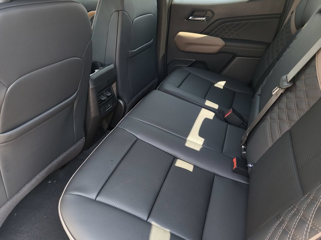 New 2026 GMC Canyon Denali AWD/4WD image 10