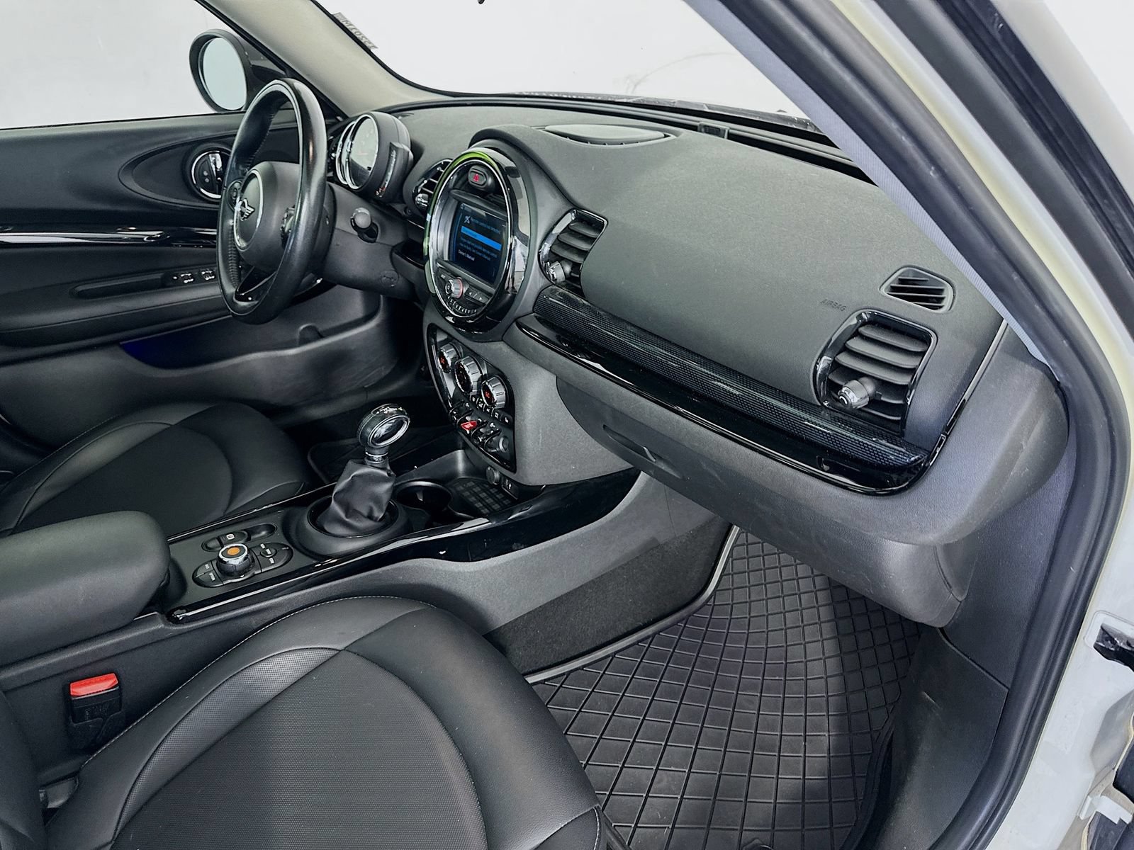 Used 2019 MINI Cooper Clubman FWD image 28