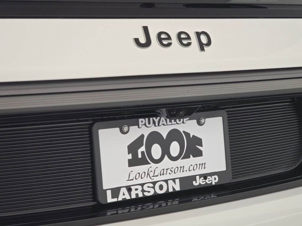 New 2026 Jeep Grand Wagoneer Limited image 13