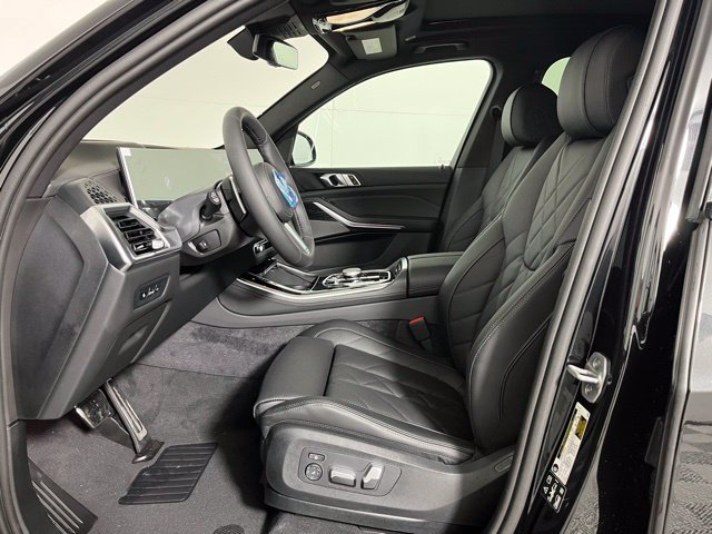 New 2026 BMW X5 xDrive40i w/ M Sport Package AWD/4WD image 10