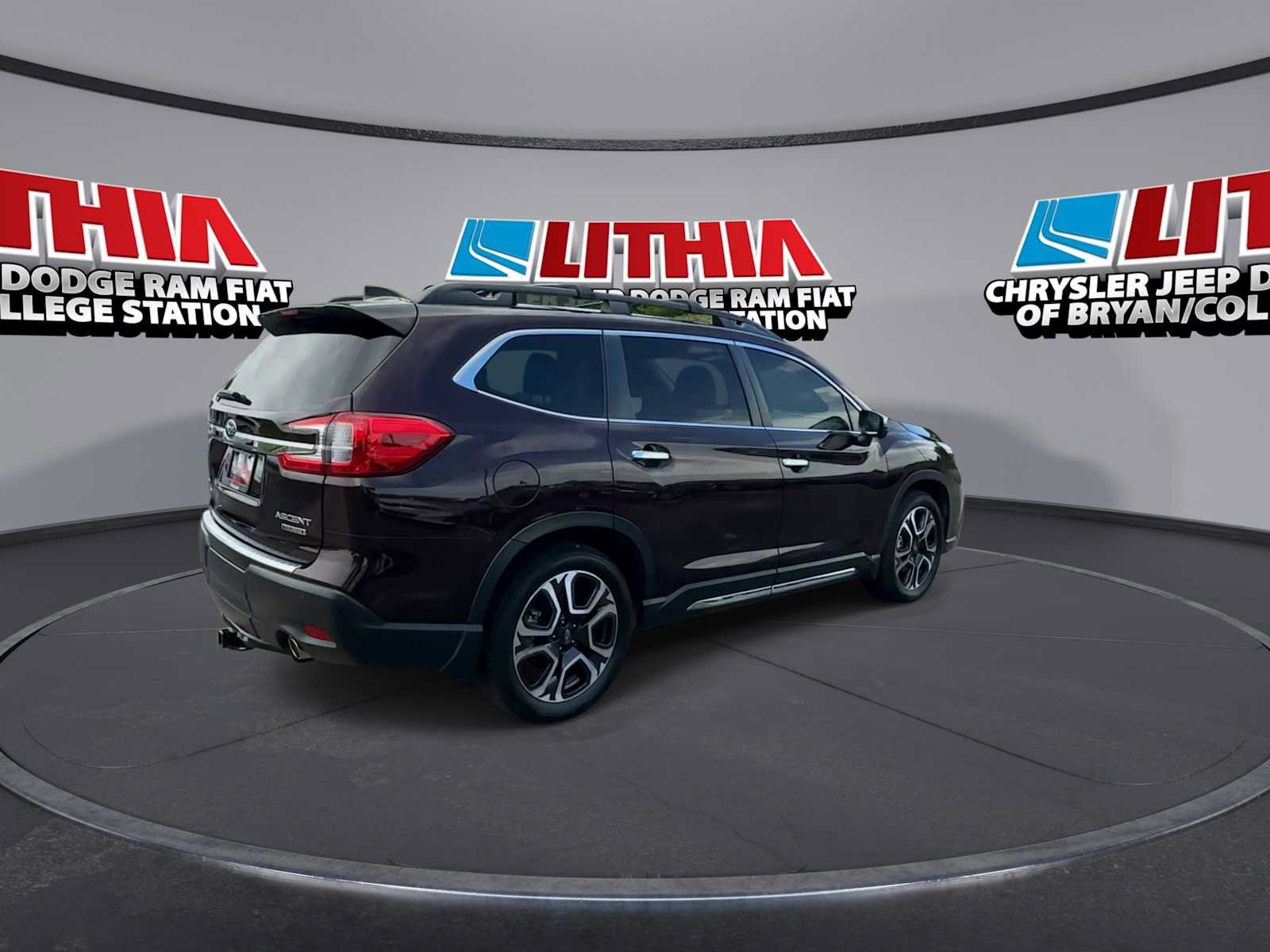 Used 2023 Subaru Ascent Touring AWD/4WD image 8