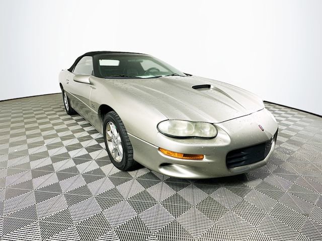 Used 2000 Chevrolet Camaro Z28 w/ SS Performance/Appearance Pkg image 3