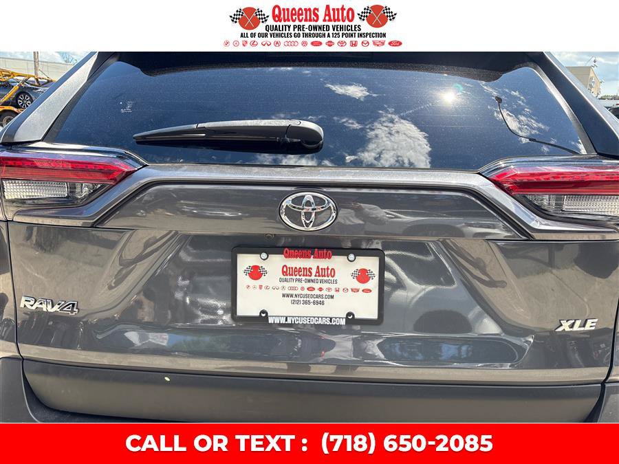 Used 2019 Toyota RAV4 XLE FWD image 35