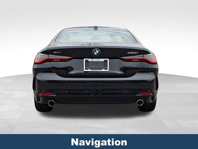 Used 2024 BMW 430i xDrive Coupe w/ Premium Package image 6