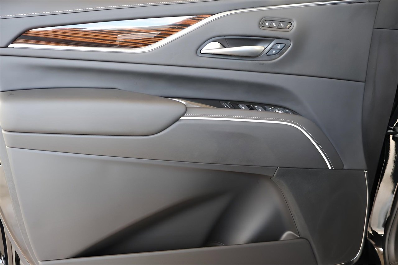 Certified 2024 Cadillac Escalade ESV Premium Luxury image 24