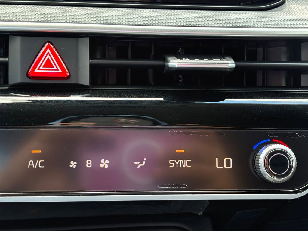 New 2026 Kia K5 LXS image 26