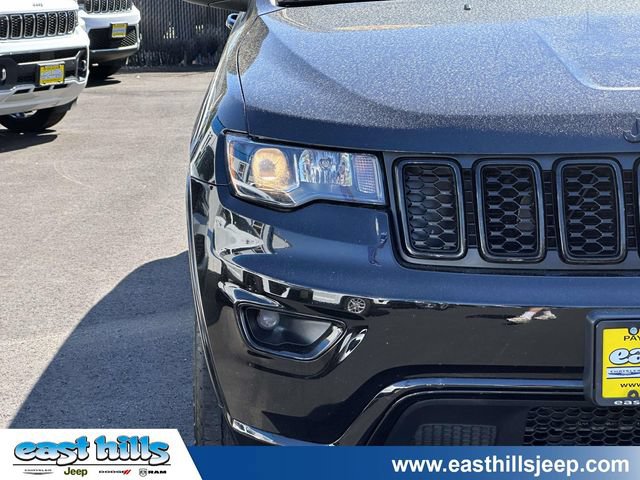 Certified 2022 Jeep Grand Cherokee Laredo X AWD/4WD image 8
