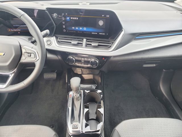 Certified 2024 Chevrolet Trax LT w/ Driver Confidence Package image 16